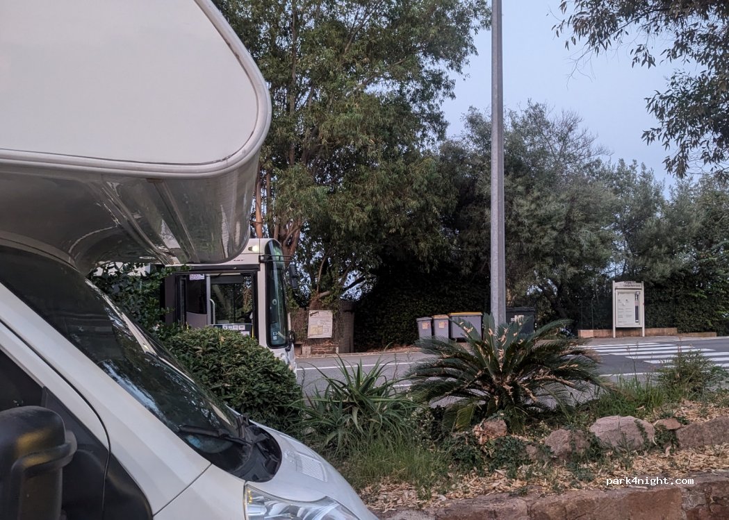 (83700) Saint-Raphaël - 1335 Route des Calanques — foto 2