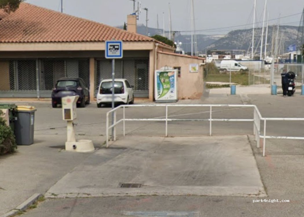 (83430) Saint-Mandrier-sur-Mer - 233-525 Chemin Départemental 18 — foto