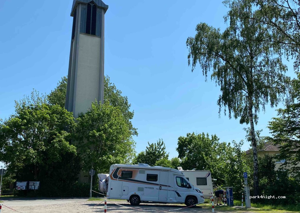Wohnmobilstellplatz am Bürgerpark in Lich — foto 4