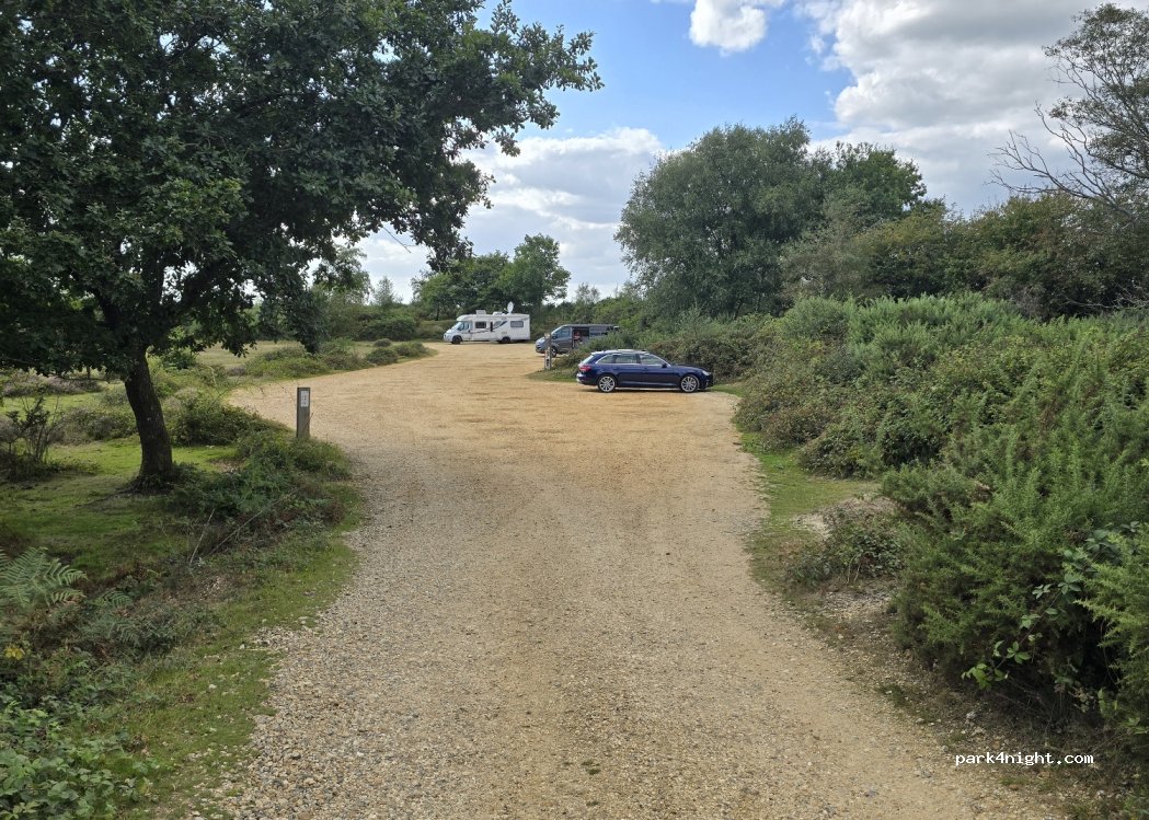 (BH24 4HH) Ringwood - Unnamed Road — foto