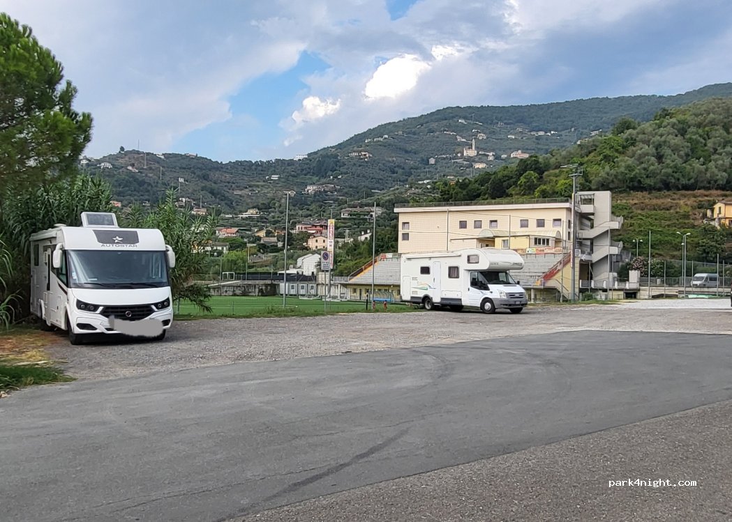 (16030) San Salvatore - 32 Via San Martino — foto