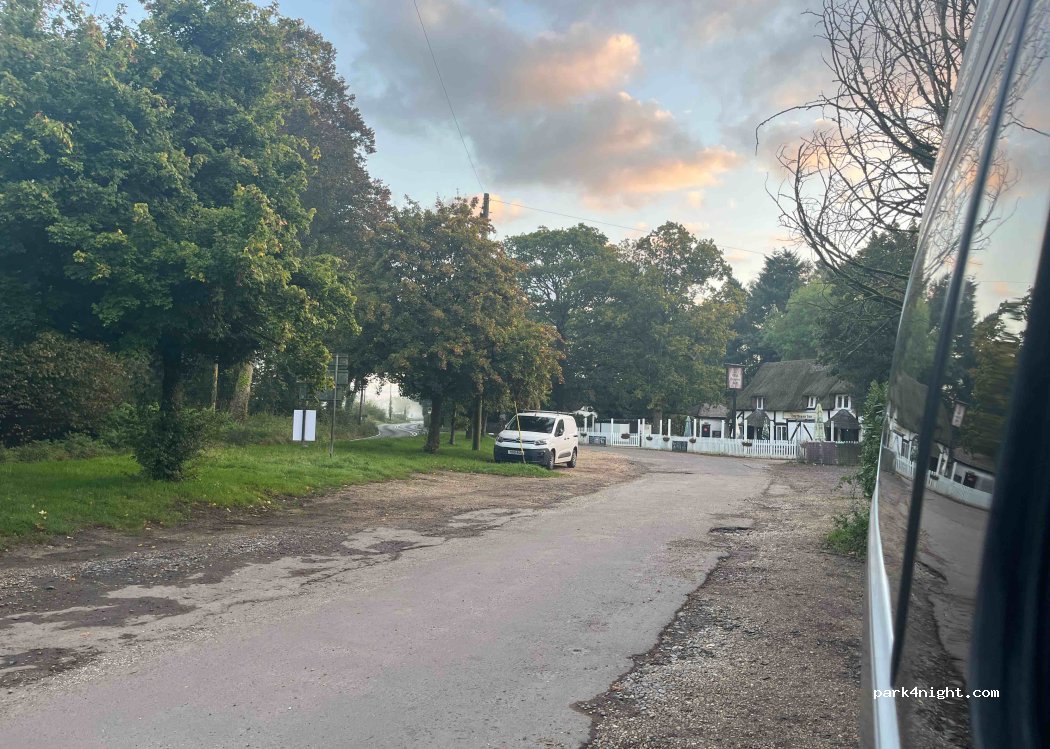 (BH24 3PP) Ibsley - Salisbury Road — foto
