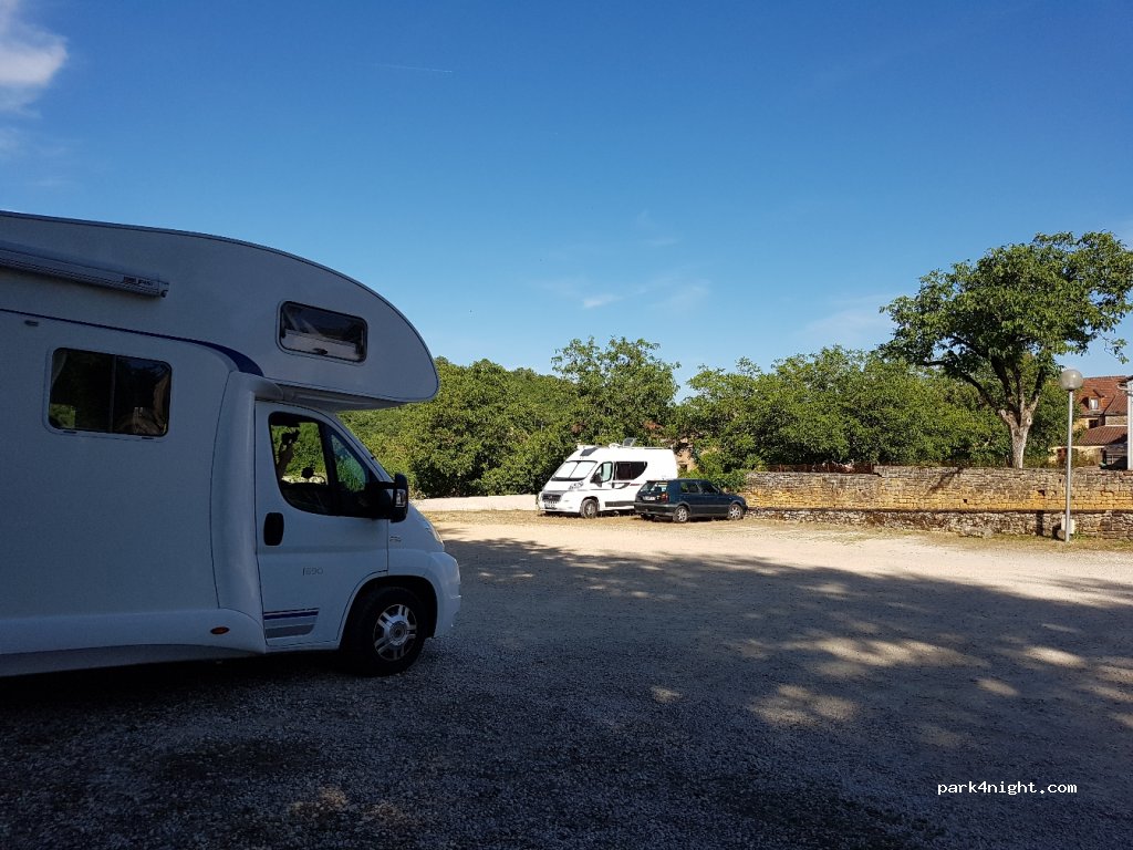 (46250) Goujounac - D660 — foto