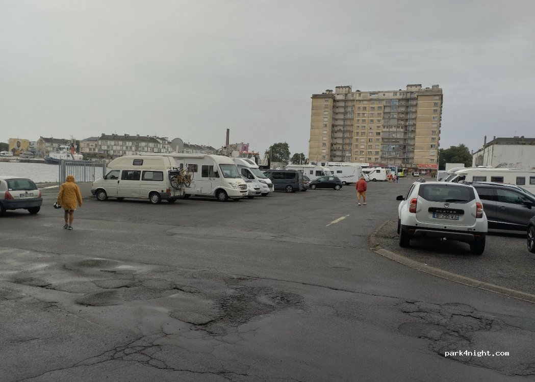 (44600) Saint-Nazaire - 9 Quai du Commerce — foto