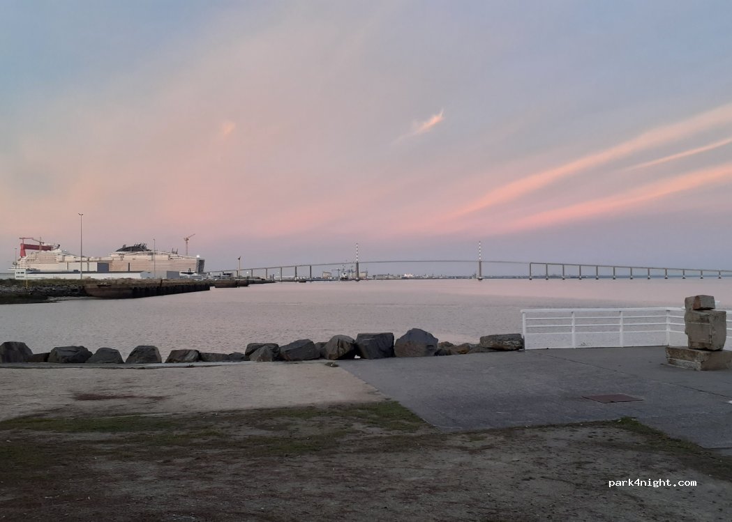 (44600) Saint-Nazaire - 9 Quai du Commerce — foto 3