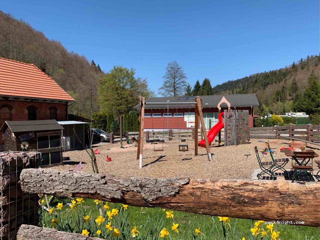 Camping Quellgrund mit Camping-Stüble & YoPiWe — foto
