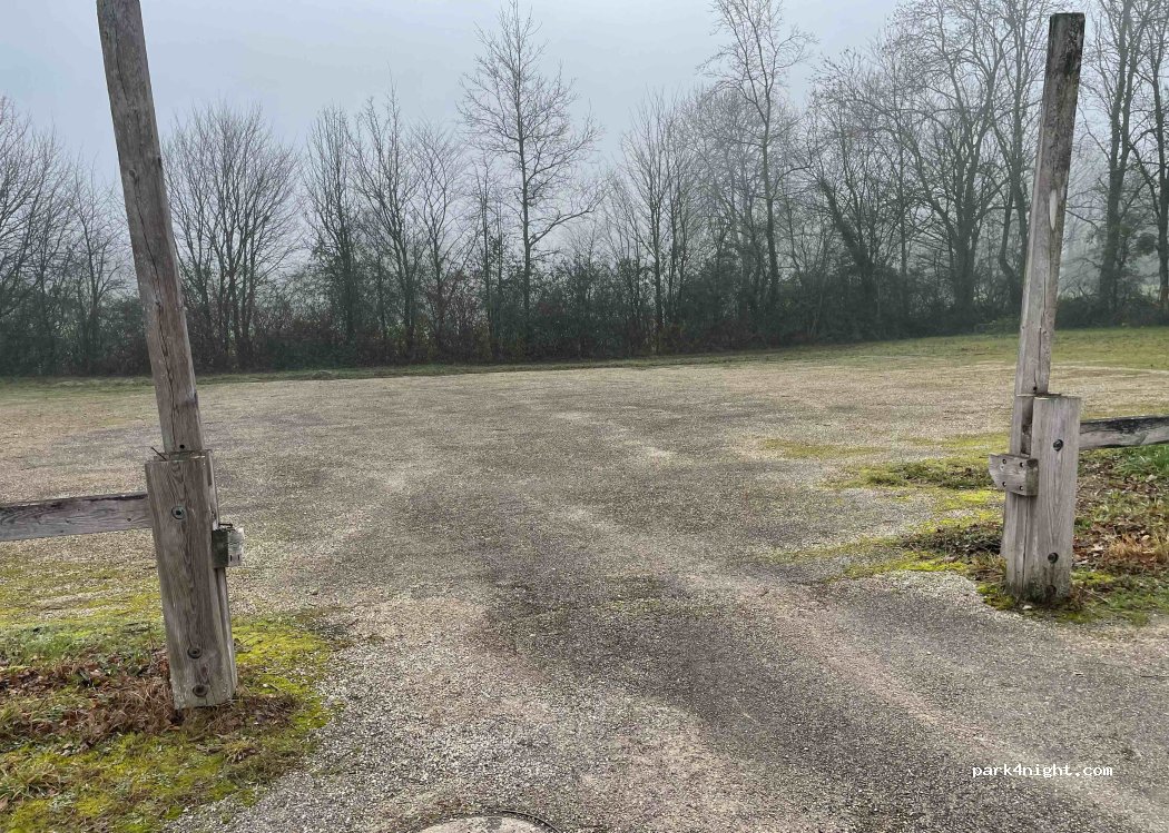 (01380) Saint-Cyr-sur-Menthon - A40 — foto 2