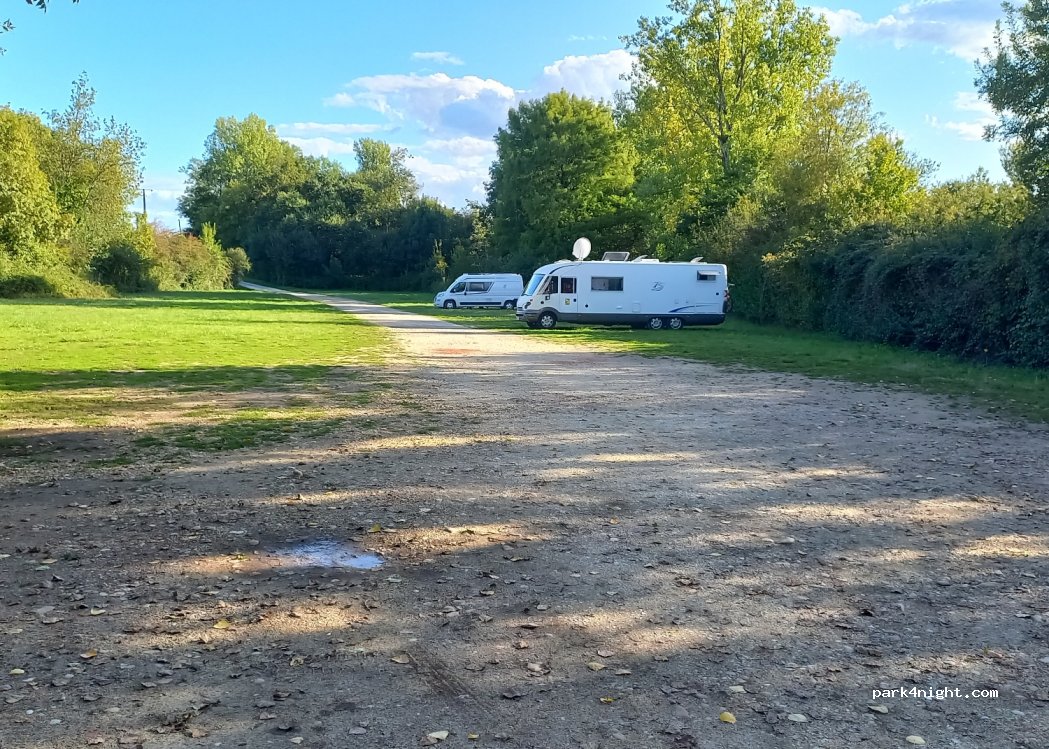 (24700) Saint-Martial-d'Artenset - Route du Moulin du Duellas — foto 4