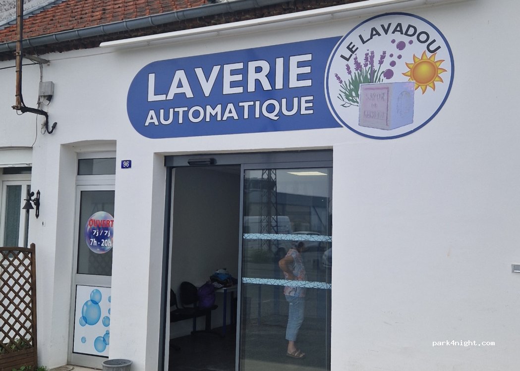 (02000) Laon - 96 Avenue Pierre Mendès France — foto 2