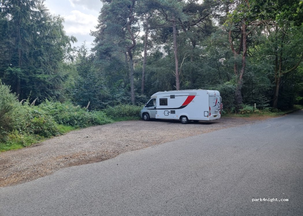 (RG18 9QQ) Thatcham - — foto