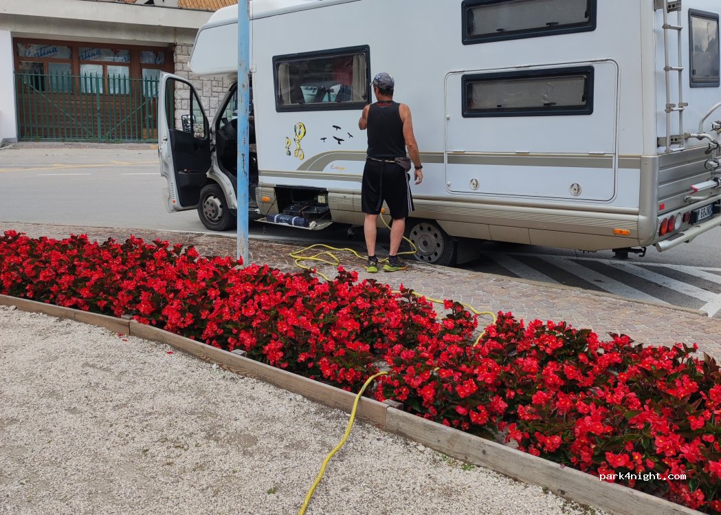 (32043) Cortina d'Ampezzo - Via Alberto Bonacossa — foto 5