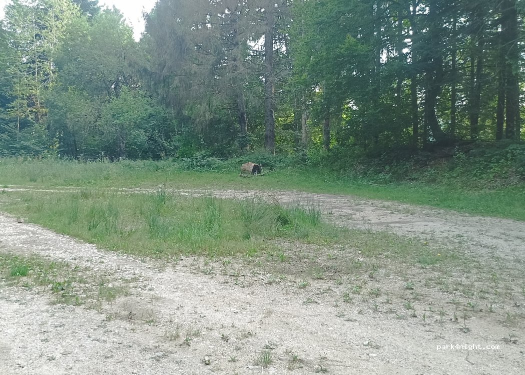 (73340) Bellecombe-en-Bauges - Unnamed Road — foto