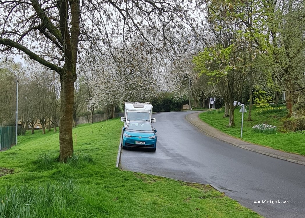 (HD9 3JL) Thongsbridge - Huddersfield Road — foto