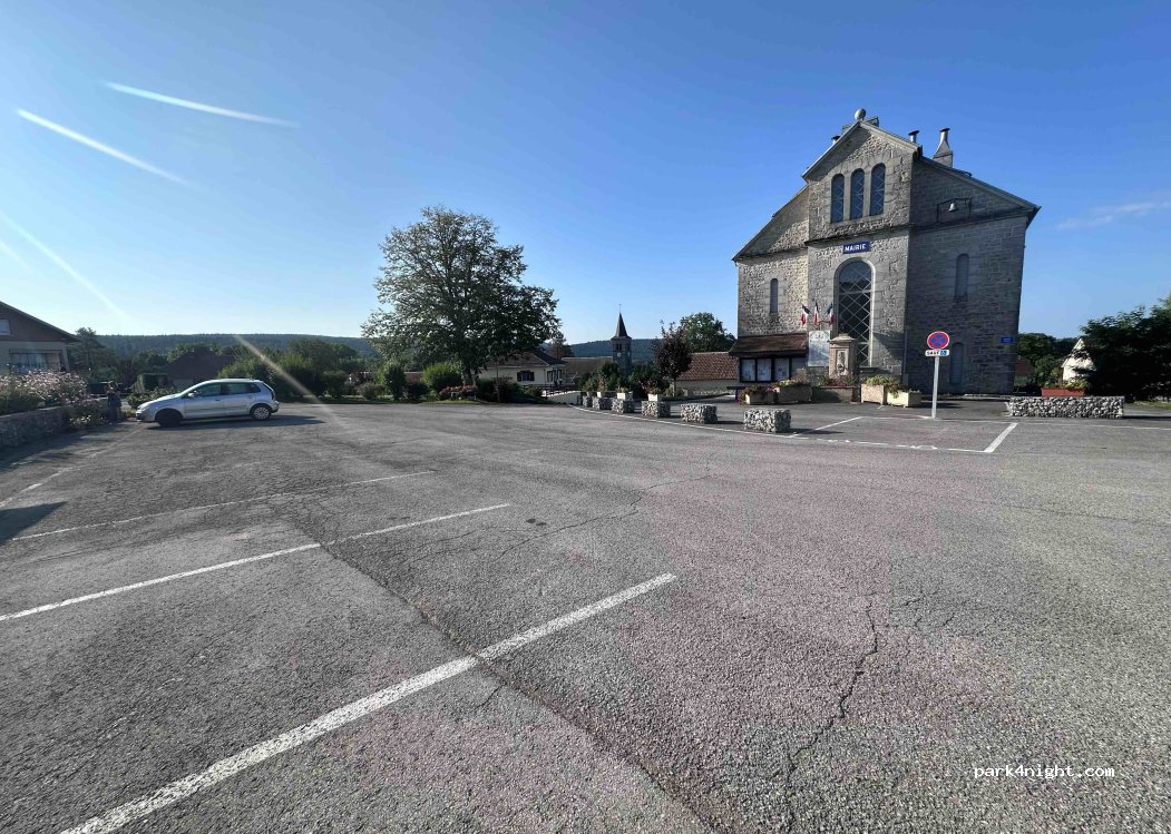 (39300) Supt - 1 Place de la Mairie — foto 2