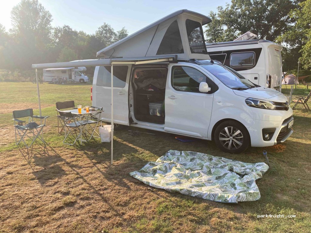 Jezero Camp — foto