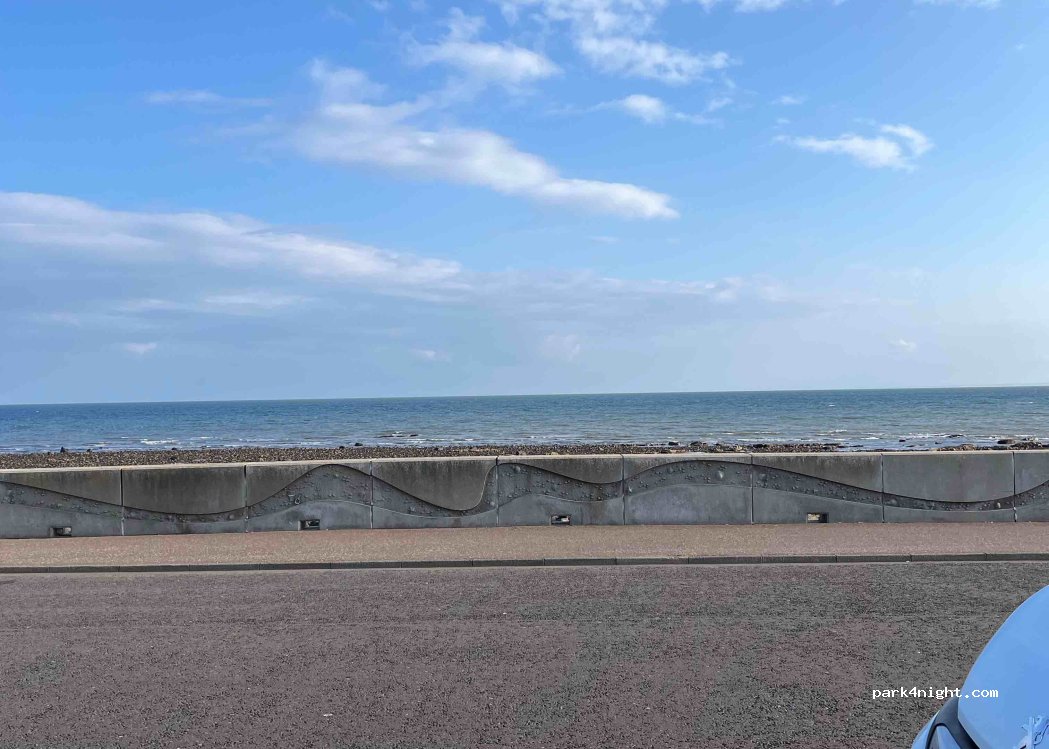 (DD11 1QD) Arbroath - 1 Queen's Drive — foto 2