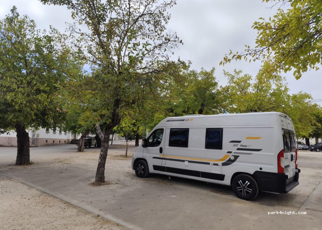 (3300-013) Arganil - 10 Avenida Irmãos Duarte — foto 3