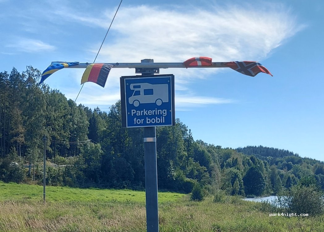(4957) Risør - 682 Lagveien — foto