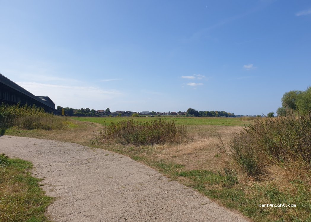(21481) Lauenburg/Elbe - 1 Bahnhof — foto 2