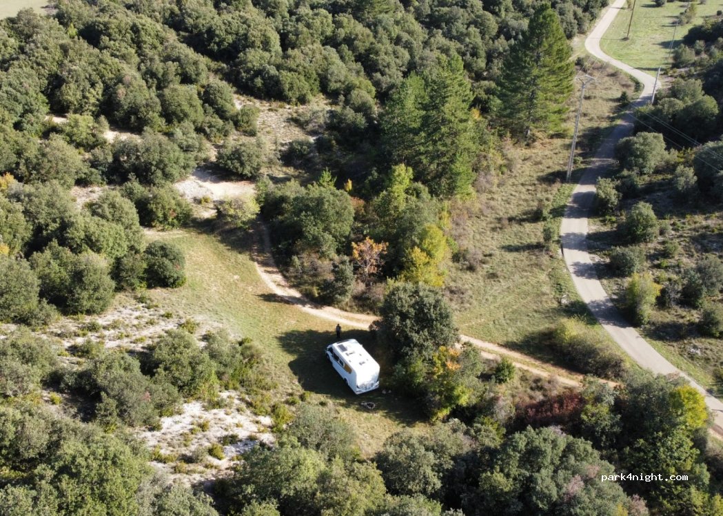 (26170) Plaisians - Unnamed Road — foto 3