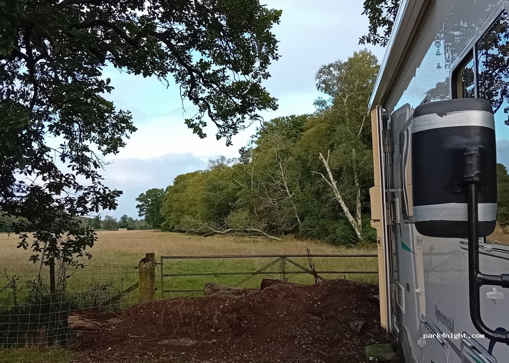 (BH24 3NF) Ringwood - Unnamed Road — foto 2