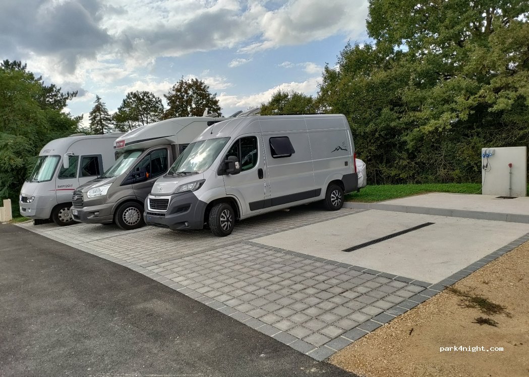 (54800) Ville-sur-Yron - 2 La Fontaine — foto 2