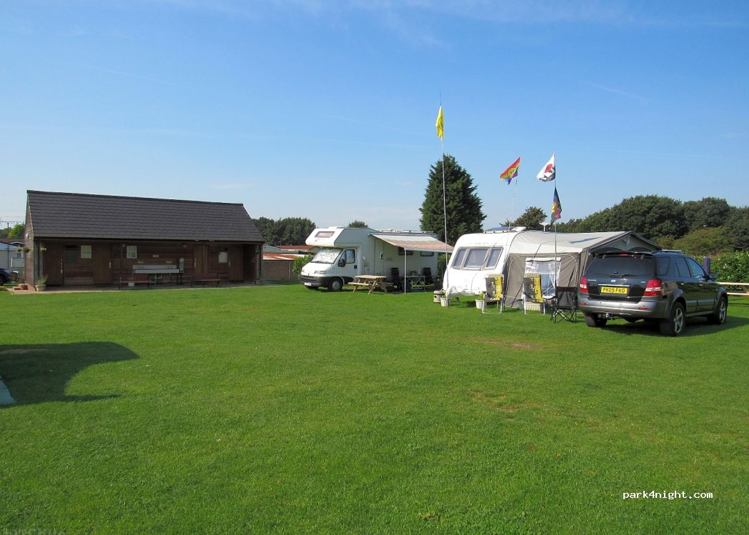Tall Trees Holiday Park — foto