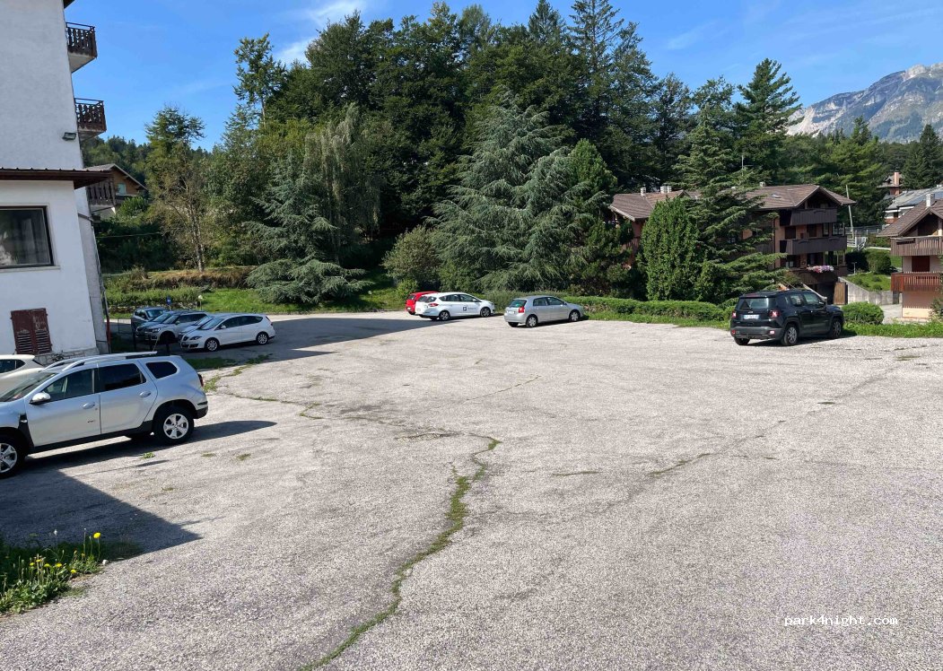 (38046) Chiesa - 11 Viale Dolomiti — foto