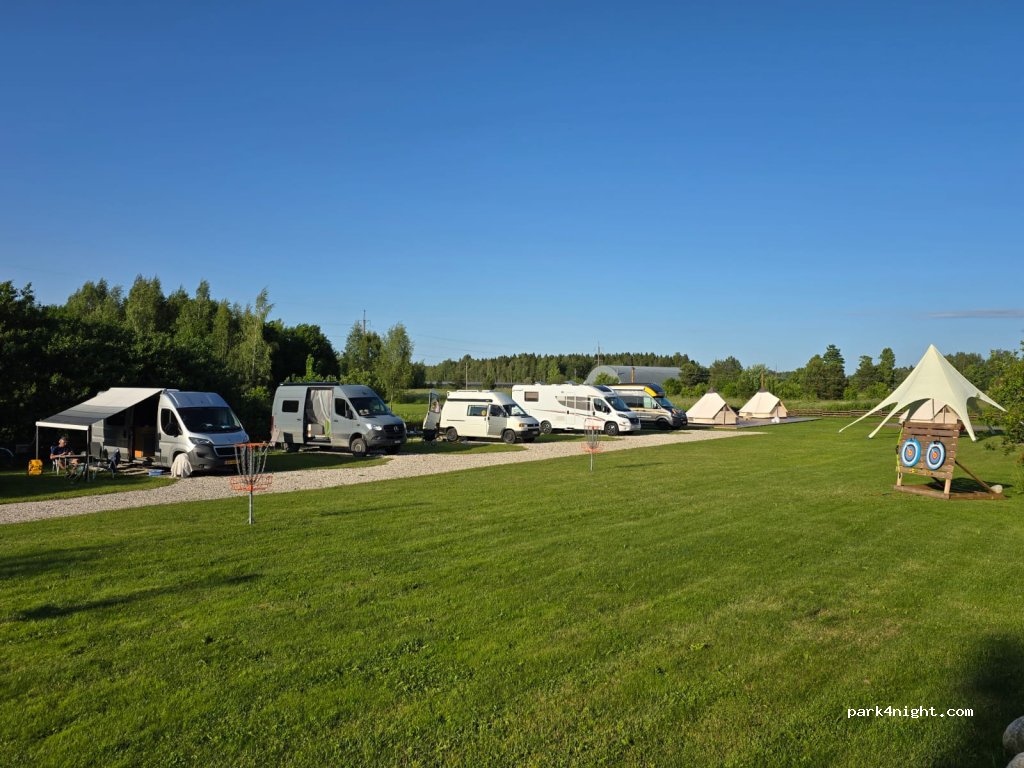 Saare Paadiküla camping/caravan park — foto