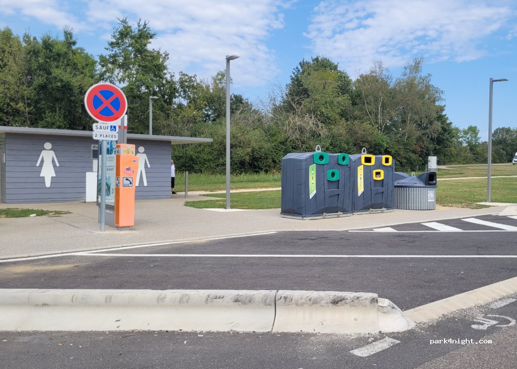 (71580) Savigny-en-Revermont - A39 — foto