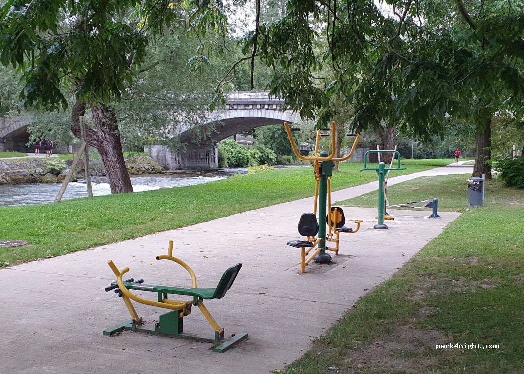 (65000) Tarbes - 3 Quai de l'Adour — foto 2