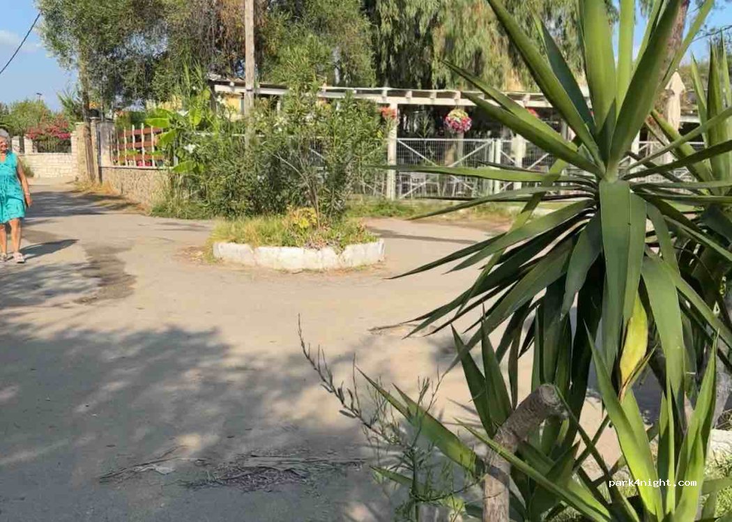 (491 00) Kontokali - Unnamed Road — foto 2