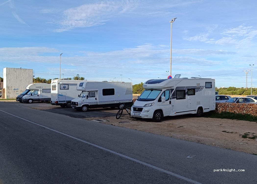 (07760) Ciutadella de Menorca - 29 Avinguda Ciutat de l'Alguer — foto 2