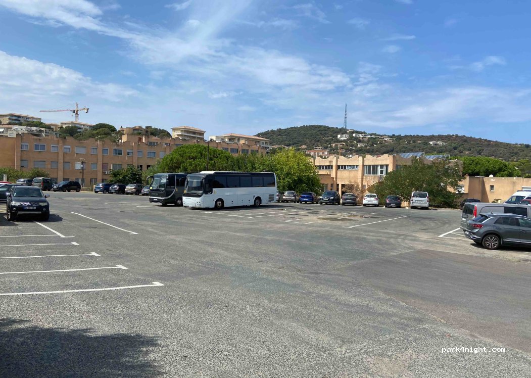 (20220) L'Île-Rousse - 4 Rue Bisgambiglia — foto