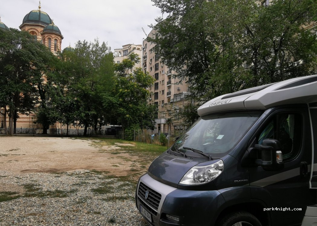 (040091) București - 60 Strada Sfinții Apostoli — foto 2