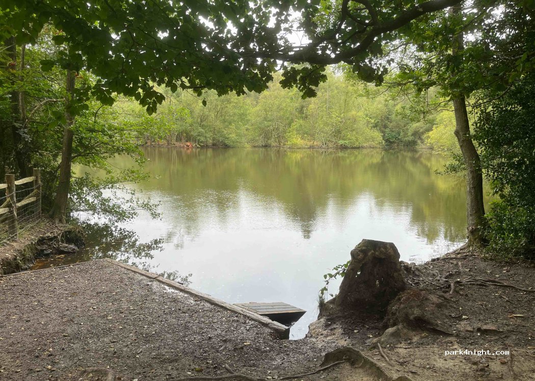(RH11 9HQ) Crawley - Horsham Road — foto 2