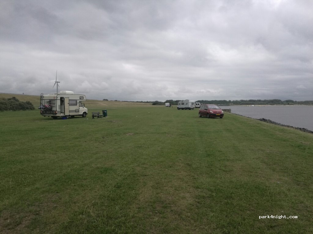 (3221) Hellevoetsluis - Haringvlietweg — foto