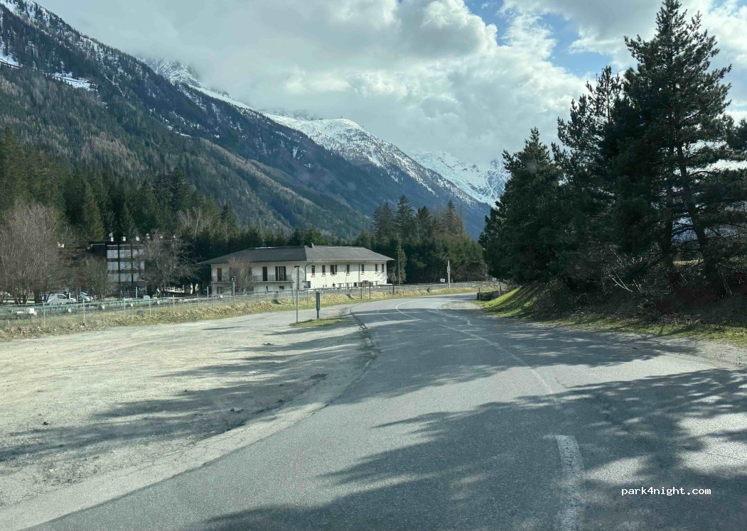 (74400) Chamonix-Mont-Blanc - 1352 Route des Lacs — foto 2