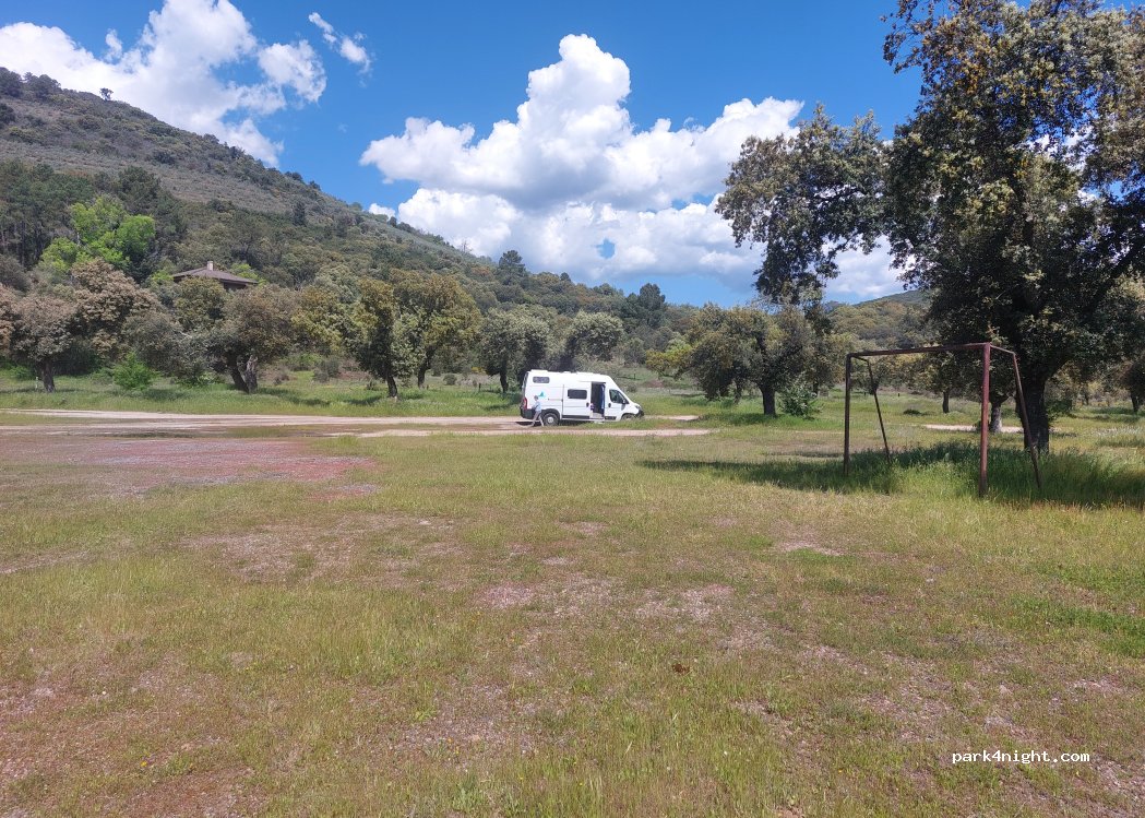 (37657) Sotoserrano - 1 Calle Camping — foto 4