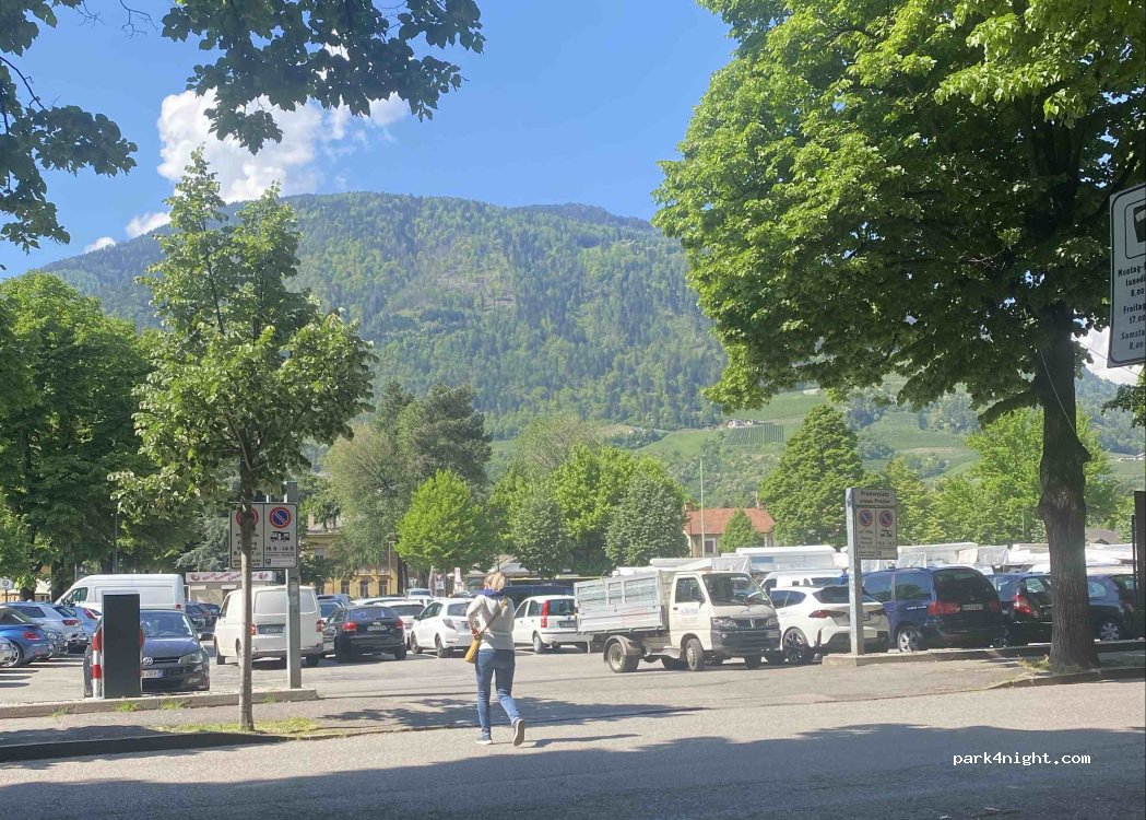 (39012) Merano - Via Andreas Hofer — foto