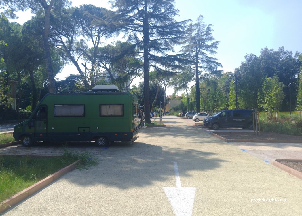 (47121) Forlì - 53 Viale Filippo Corridoni — foto