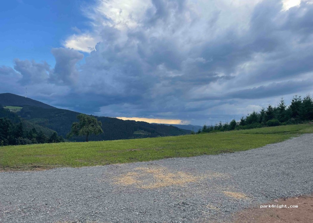 Wohnmobil Stellplatz Oberharmersbach — foto
