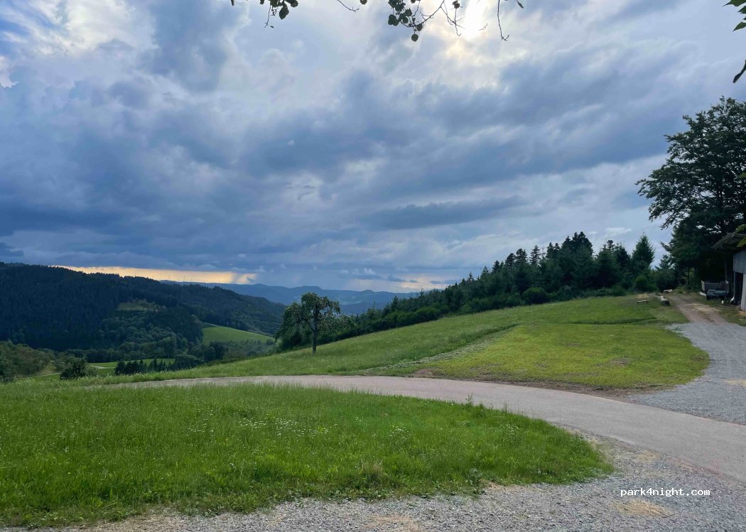 Wohnmobil Stellplatz Oberharmersbach — foto 2