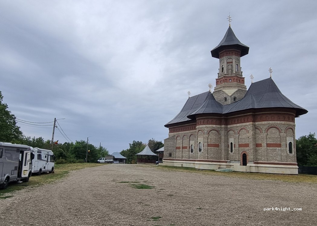 (925102) Fetești - — foto 2