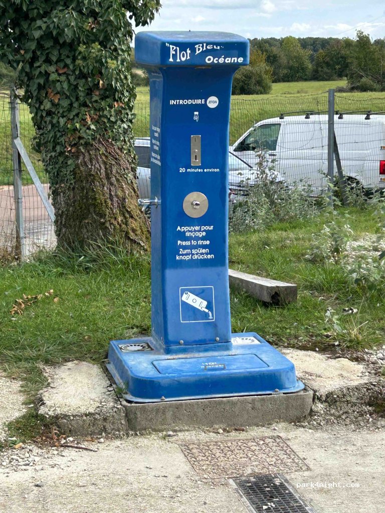 Camping de "La Presqu'île de Champaubert" — foto 5