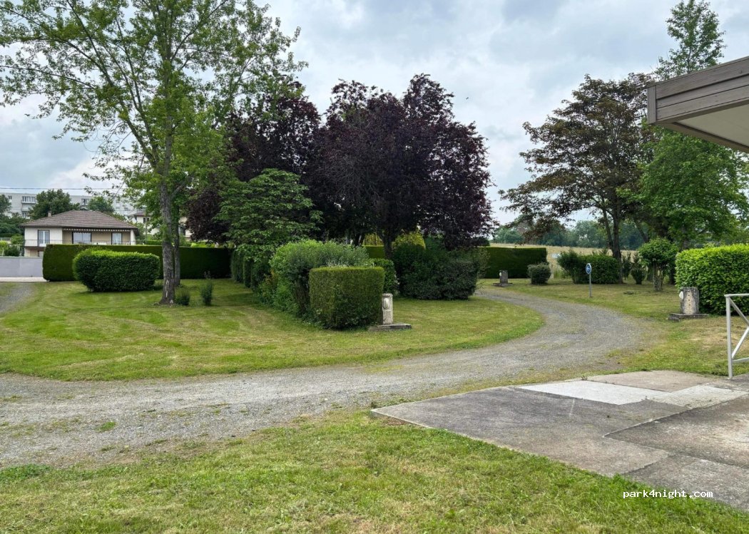 Camping Municipal Panissières — foto