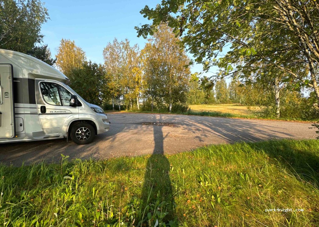 (84100) Ylivieska - 81 Haapavesitie — foto