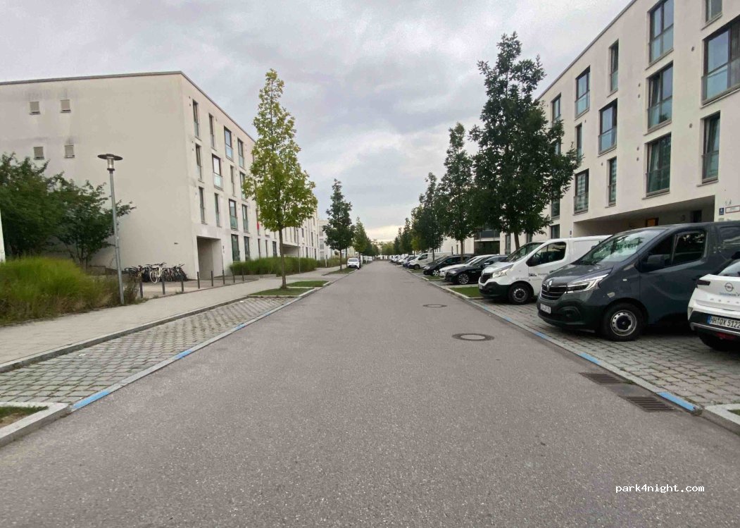 (81829) München - 4 Flughafen-Riem-Straße — foto
