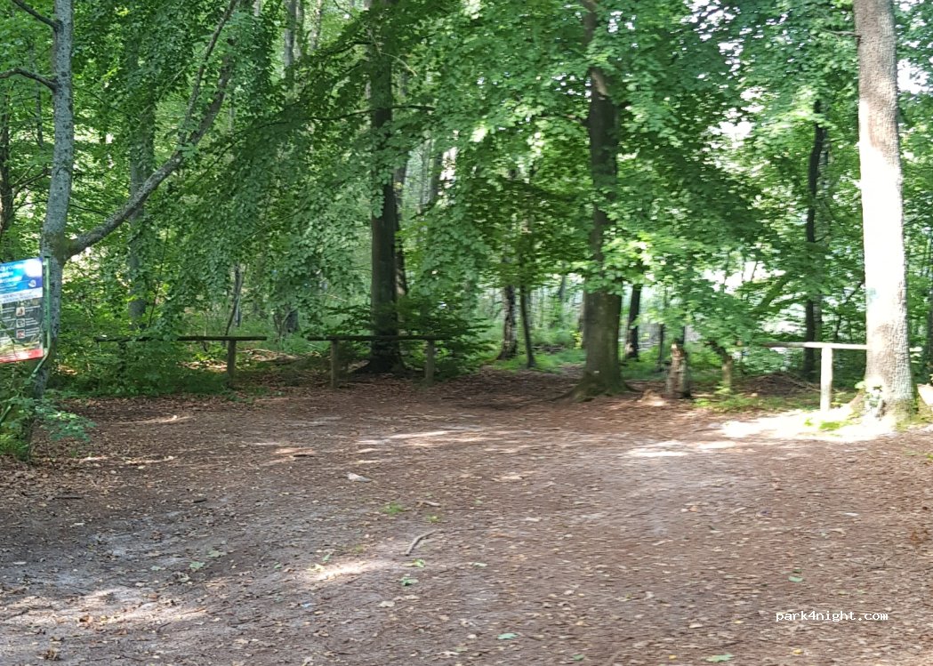 (77-200) Wołcza Mała - — foto