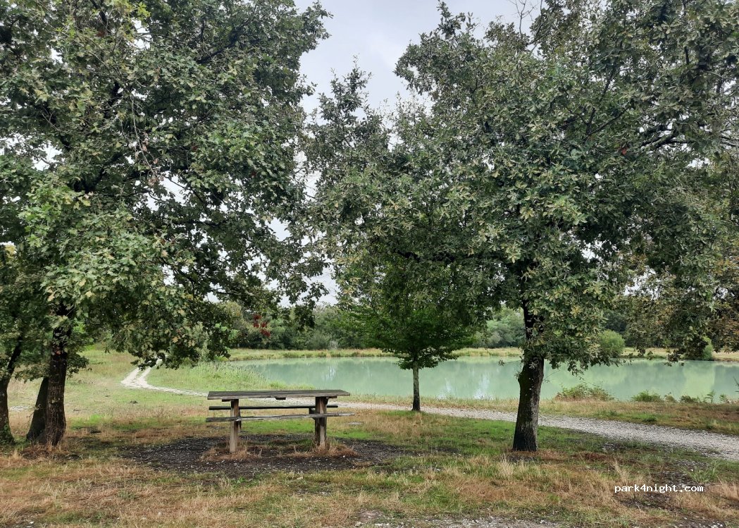 (33480) Avensan - Route de la Gravière Bleue — foto